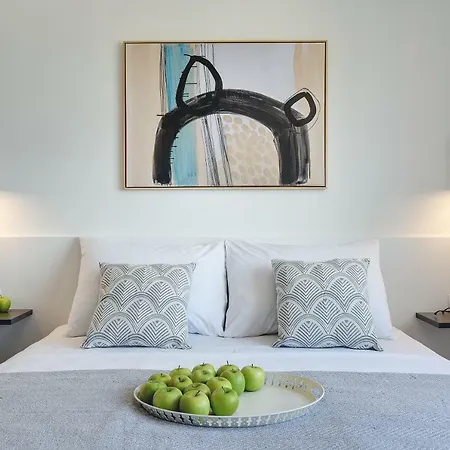 Sea Side Apartment
